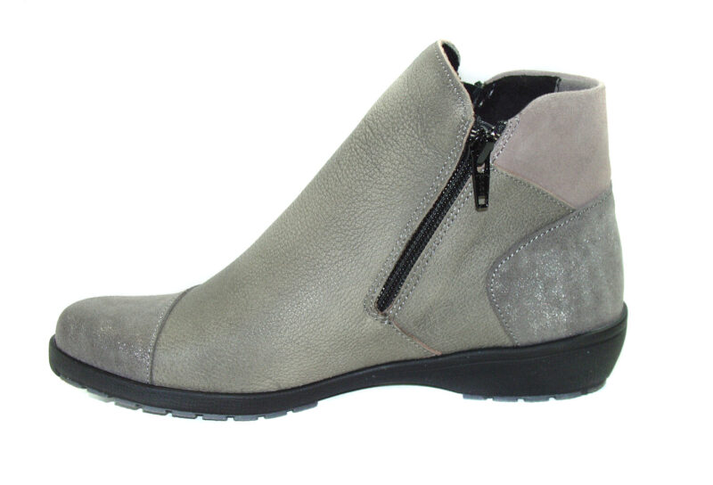 Boots Swedi Locar – Image 2