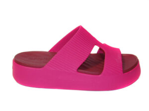 Getaway Groove Platform H-Strap Crocs
